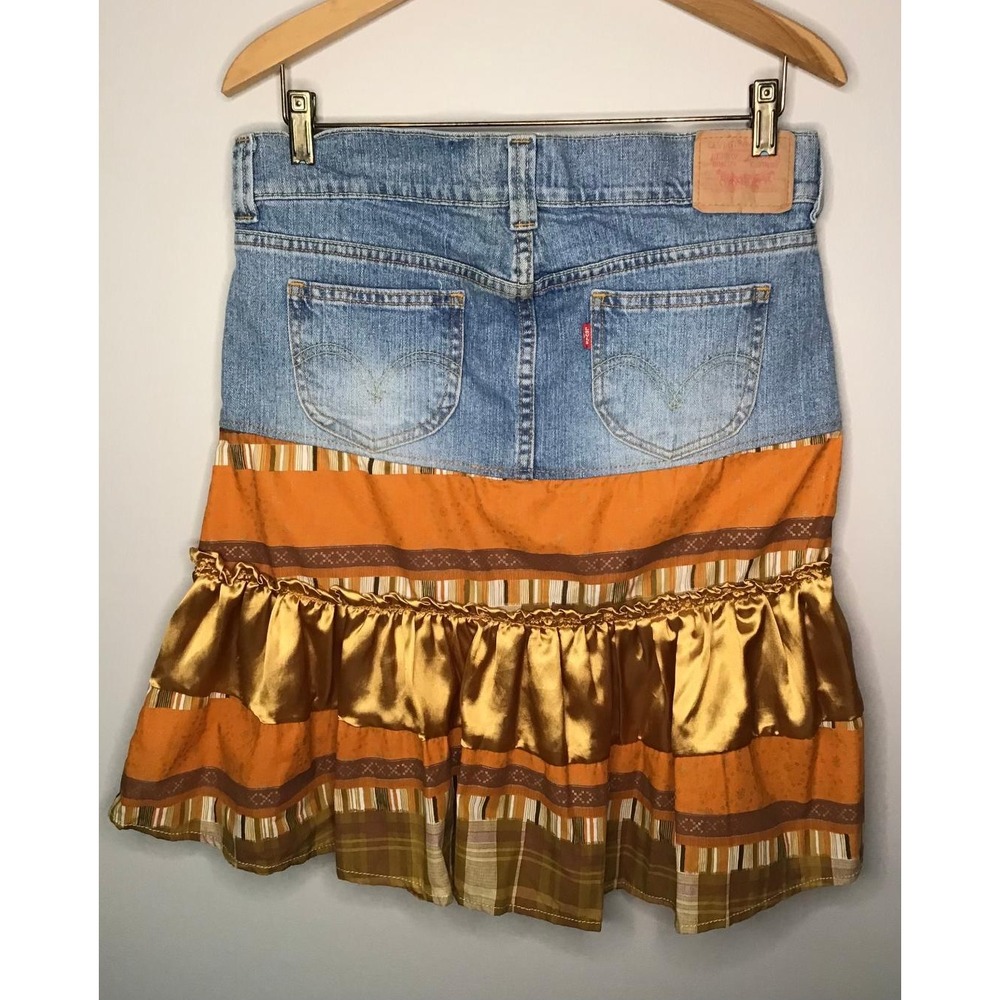 Levis Y2K Upcycled Denim Boho Tiered Ruffle Skirt Sz 9 Festival Western Cottage - Picture 3 of 15